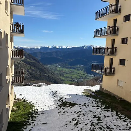 6 Places Montreal I Pla D'adet *